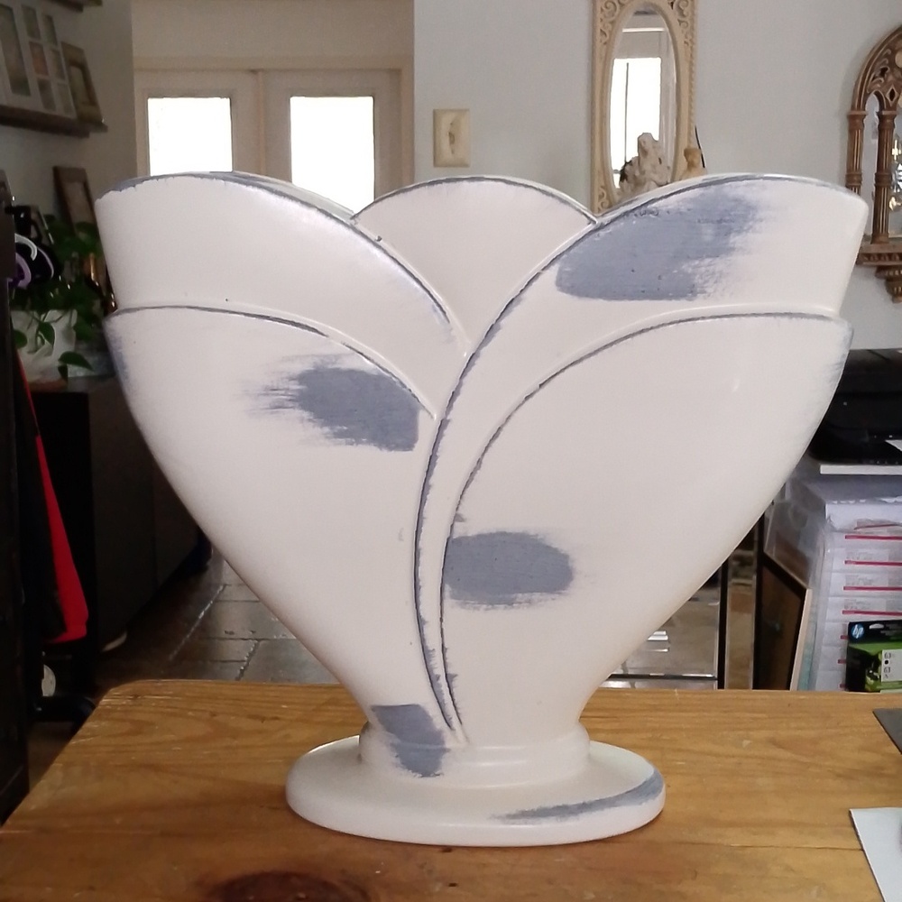 Vintage Royal Haeger Tulip Fan Vase